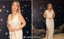 星岛网：郑欣宜低胸晚装现身